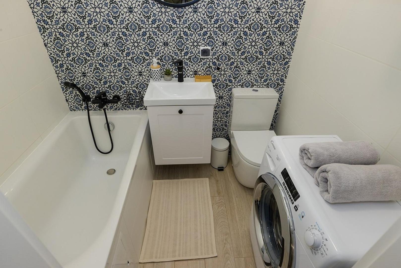 Apartament Superapart Walerego Slawka 3 *